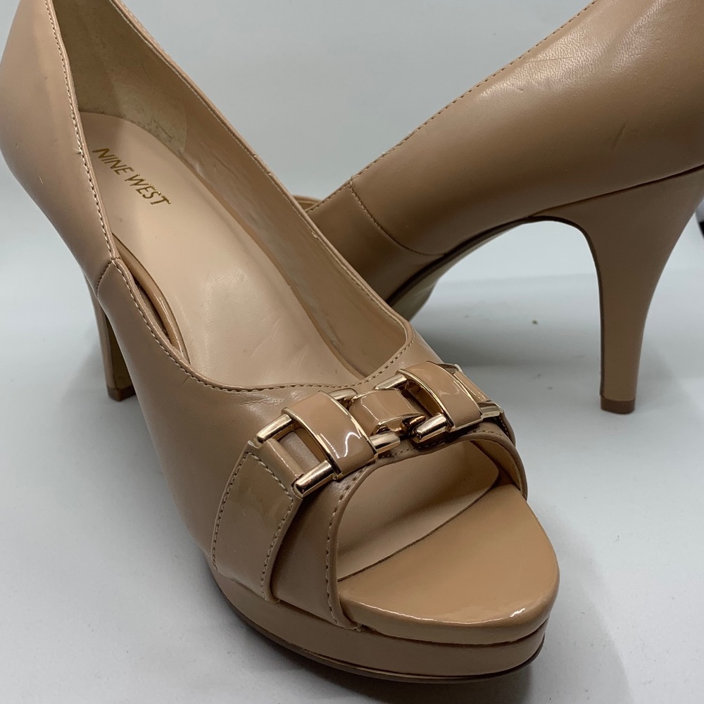 Nine West heel